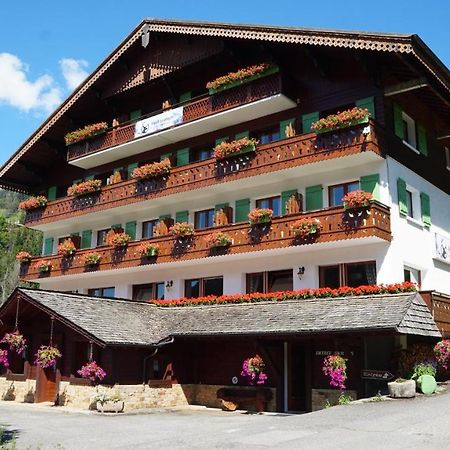 Esprit Montagne Hotel ลาชาเปล-ดาบงด็องซ์ ภายนอก รูปภาพ